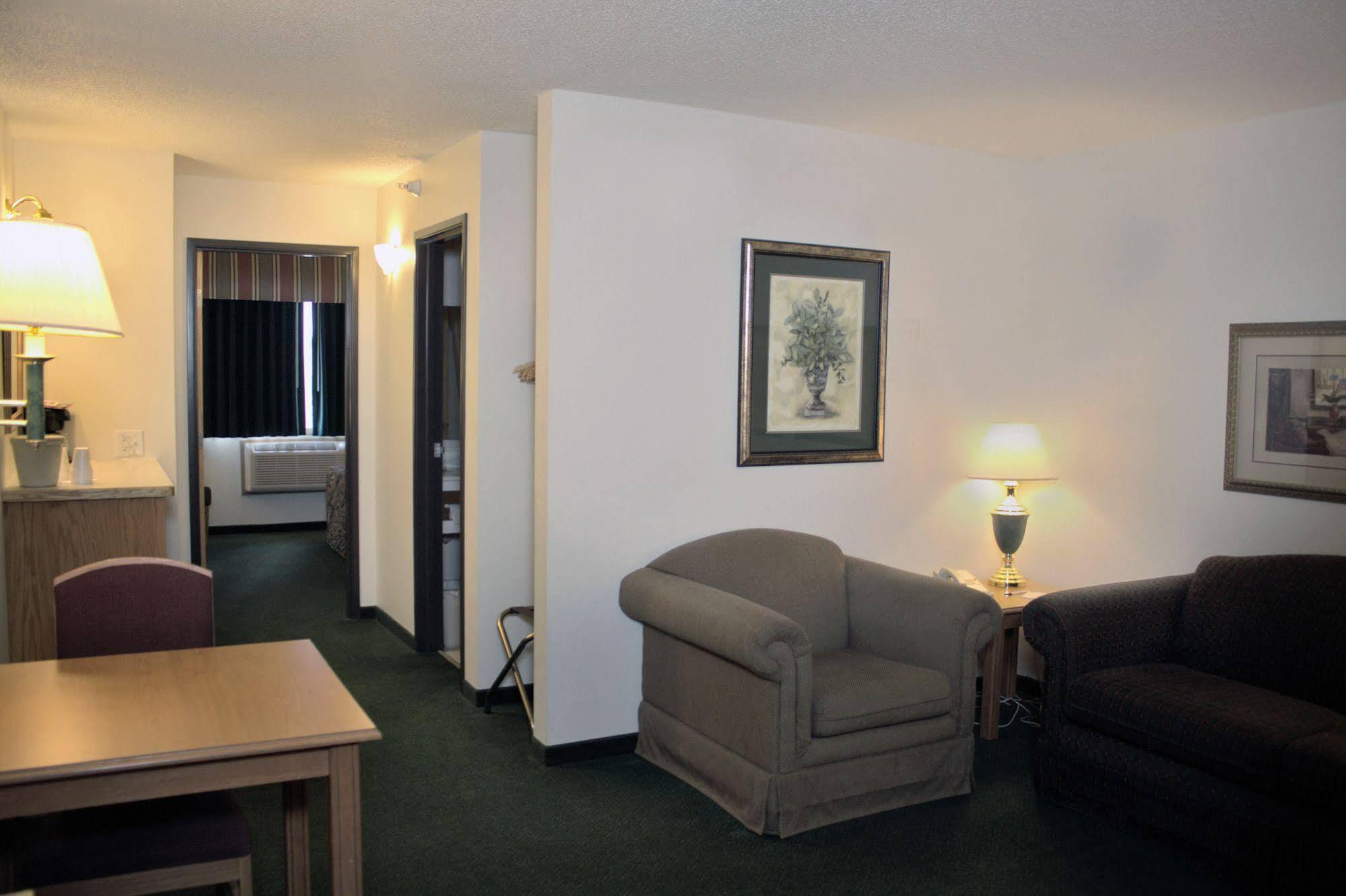 Americas Best Value Inn Annandale Zewnętrze zdjęcie